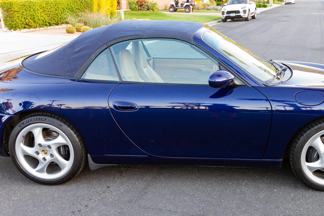 2001 Porsche 996 Carrera - Image 23 of 31