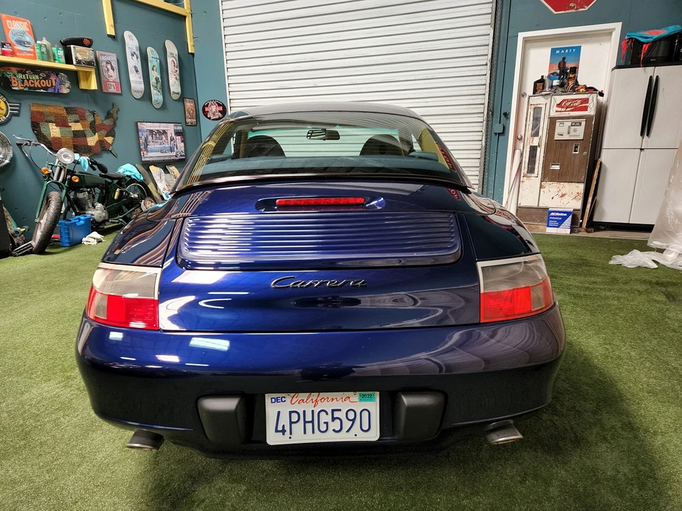 2001 Porsche 996 Carrera - Image 16 of 31