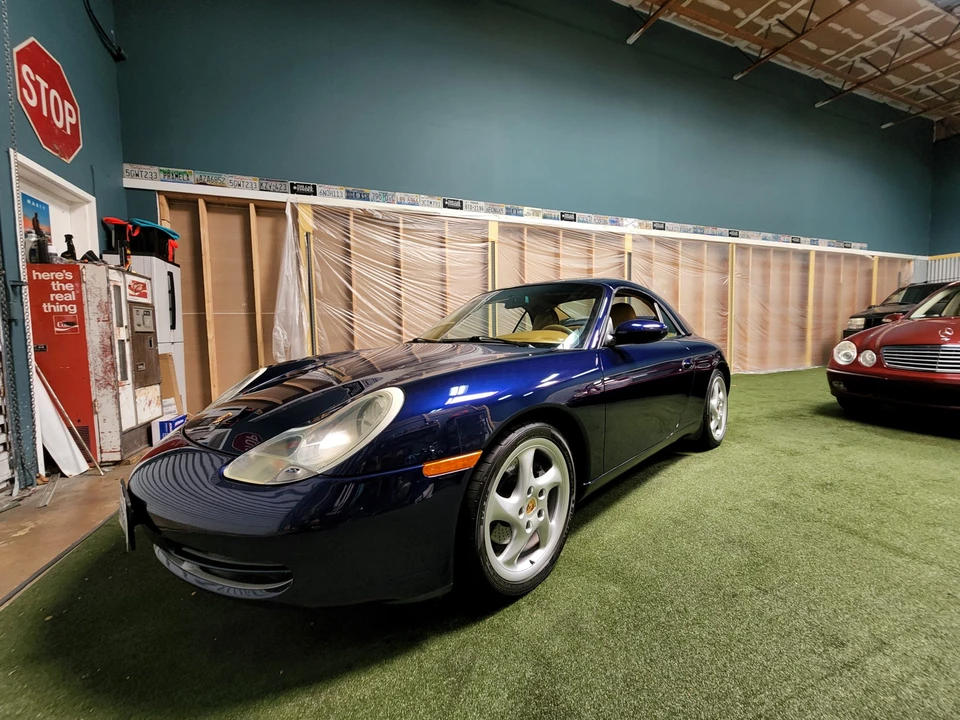 2001 Porsche 996 Carrera - Image 4 of 31