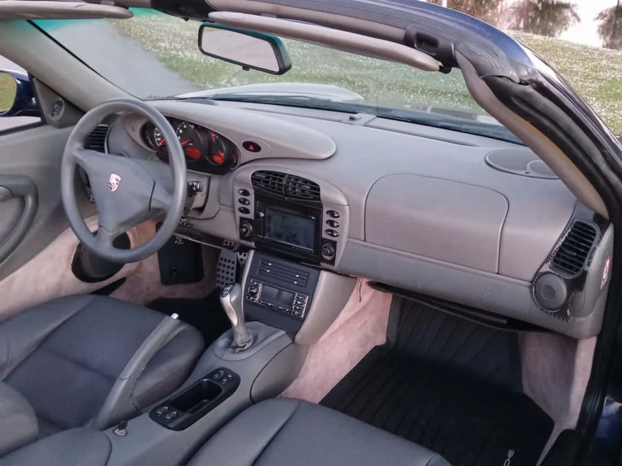 2001 Porsche 996 Carrera - Image 18 of 20
