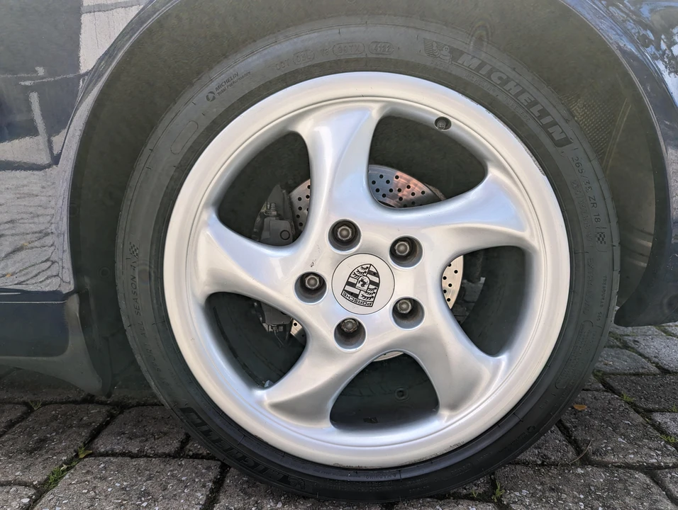 2001 Porsche 996 Carrera - Image 24 of 31