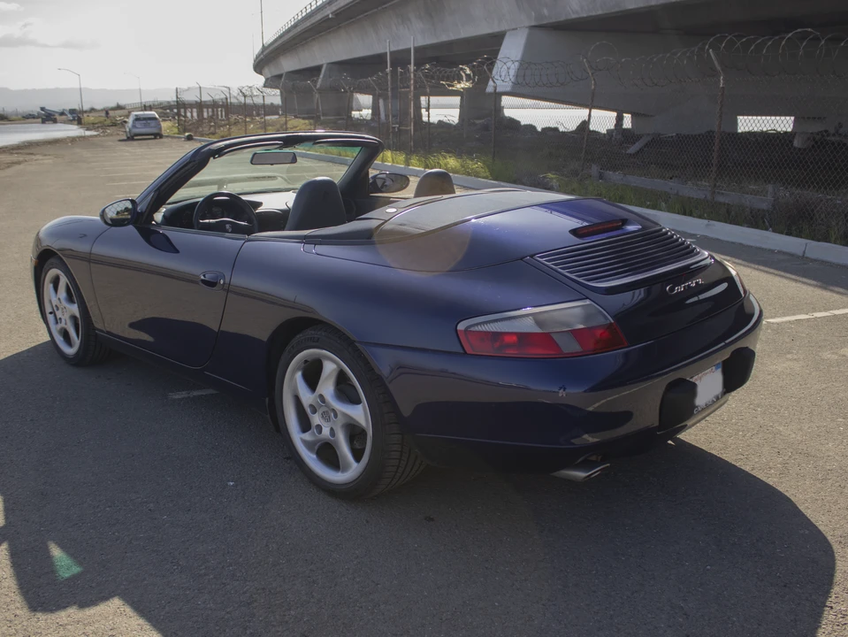 2001 Porsche 996 Carrera - Image 8 of 31