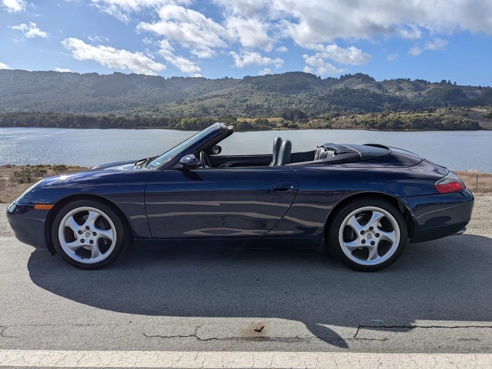 2001 Porsche 996 Carrera - Image 7 of 31