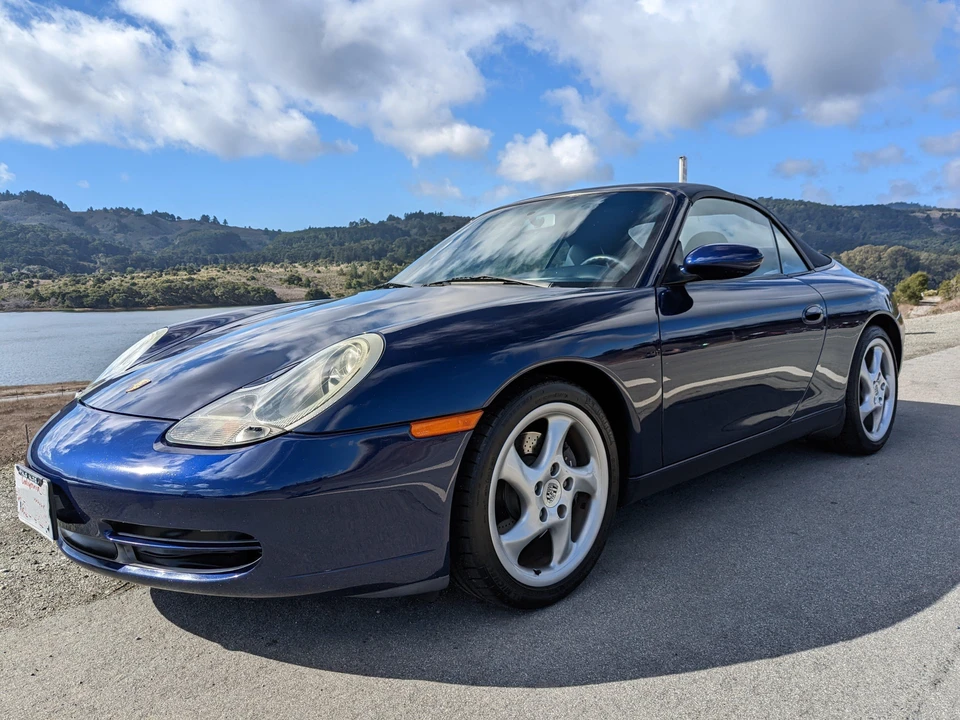 2001 Porsche 996 Carrera - Image 13 of 31