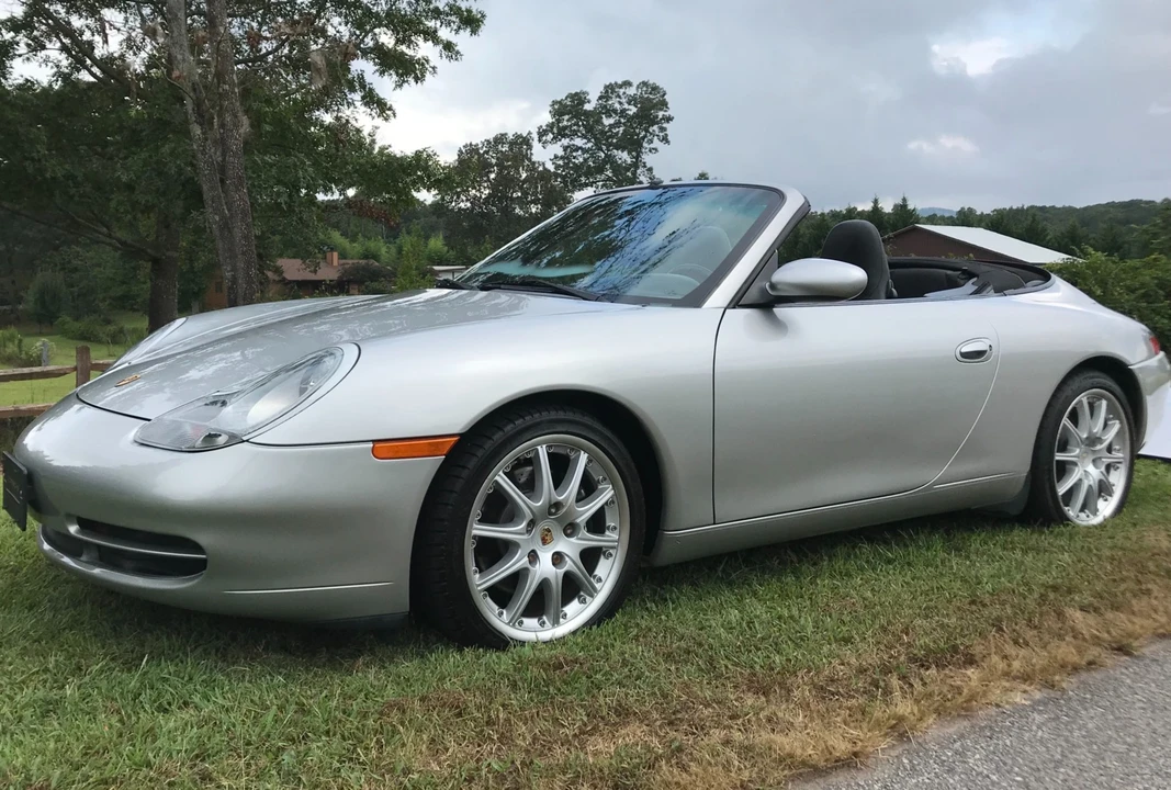 2001 Porsche 996 Carrera - Image 11 of 31