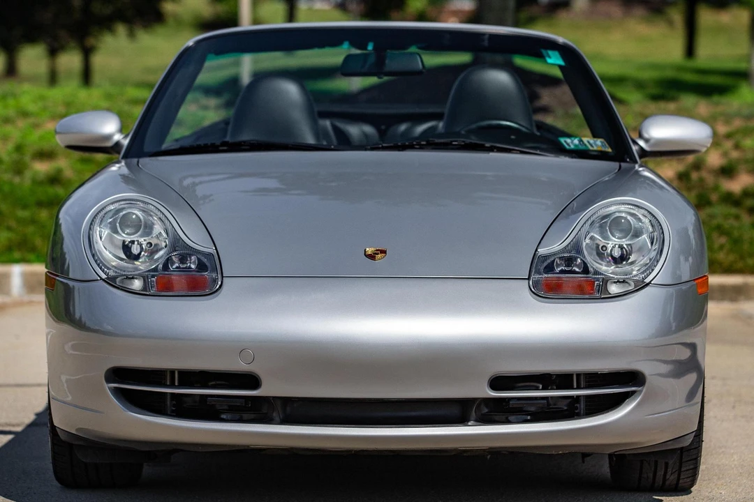 2001 Porsche 996 Carrera - Image 2 of 31