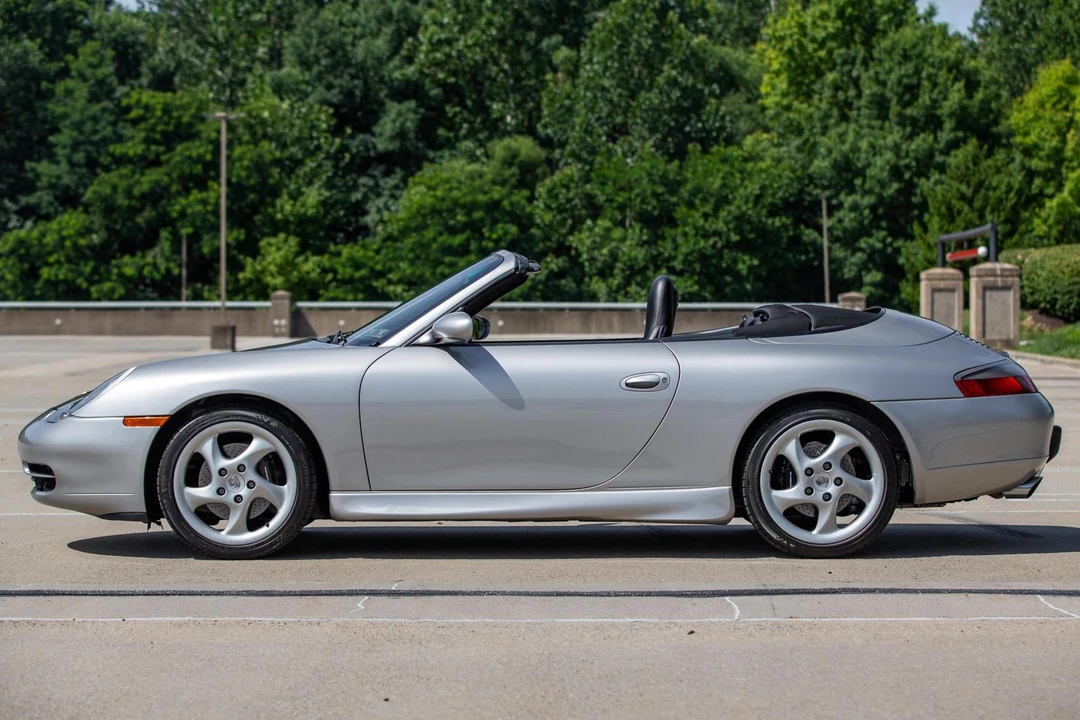2001 Porsche 996 Carrera - Image 3 of 31