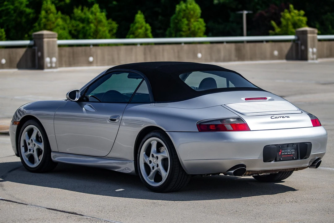 2001 Porsche 996 Carrera - Image 17 of 31