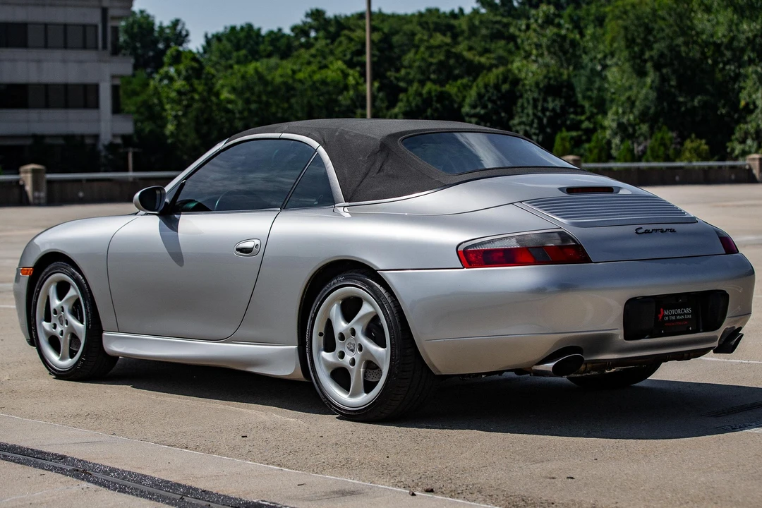 2001 Porsche 996 Carrera - Image 16 of 31