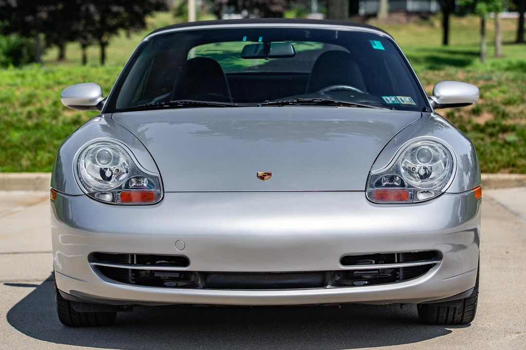 2001 Porsche 996 Carrera - Image 8 of 31