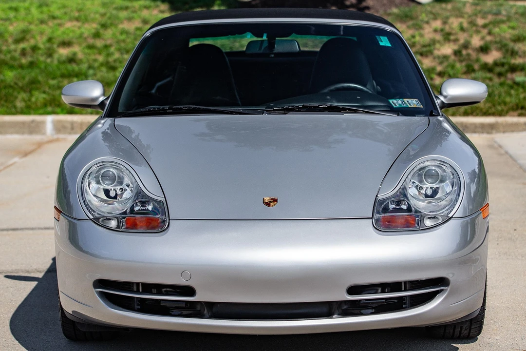 2001 Porsche 996 Carrera - Image 6 of 31