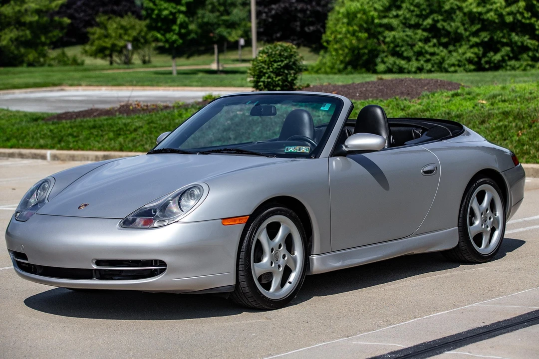2001 Porsche 996 Carrera - Image 10 of 31
