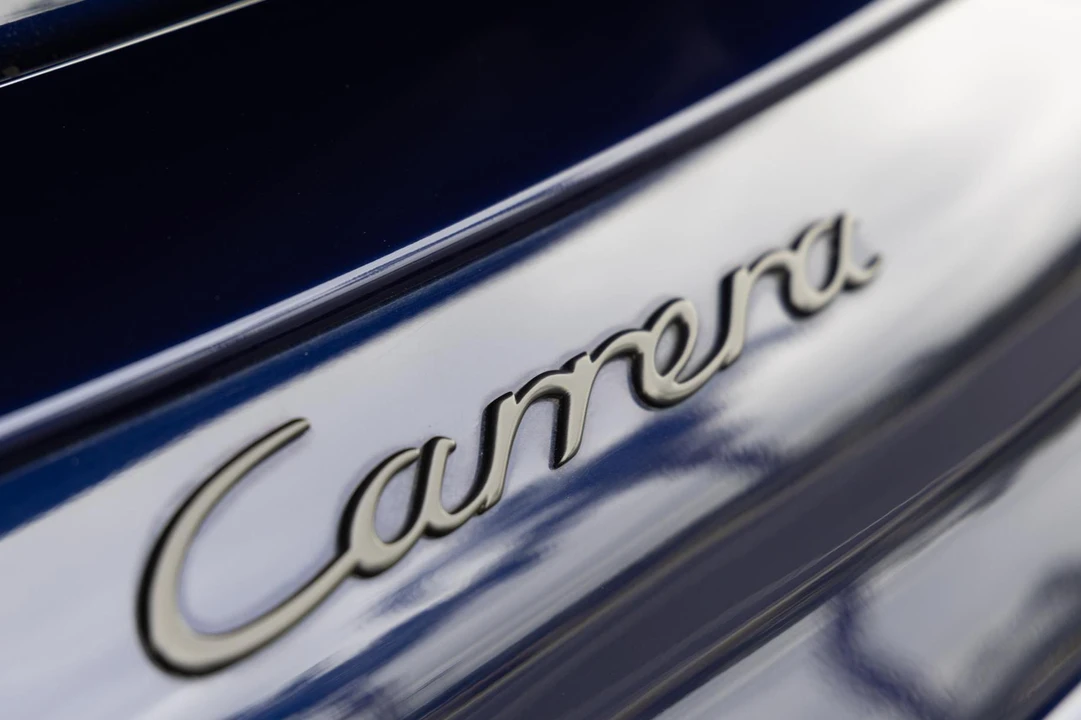 2001 Porsche 996 Carrera - Image 25 of 31