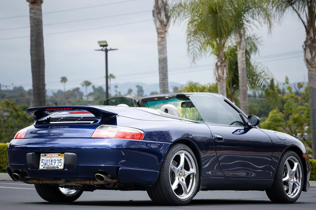 2001 Porsche 996 Carrera - Image 14 of 31