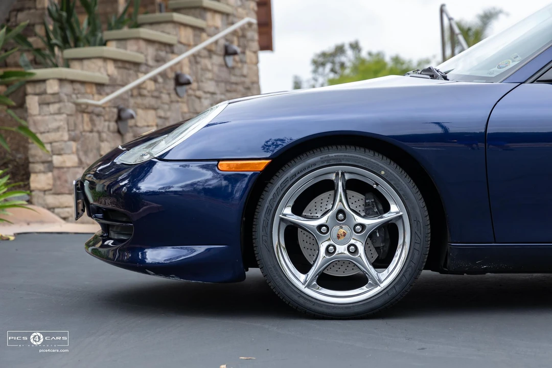 2001 Porsche 996 Carrera - Image 29 of 31
