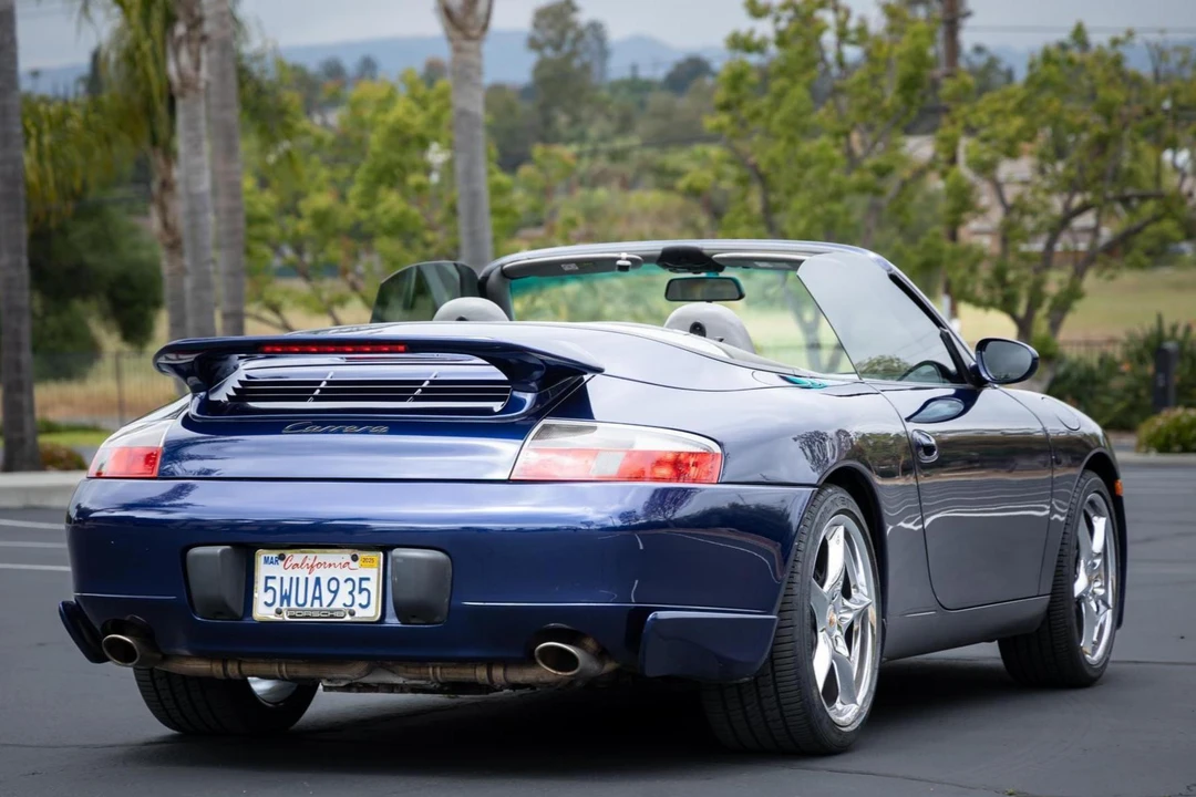 2001 Porsche 996 Carrera - Image 4 of 31