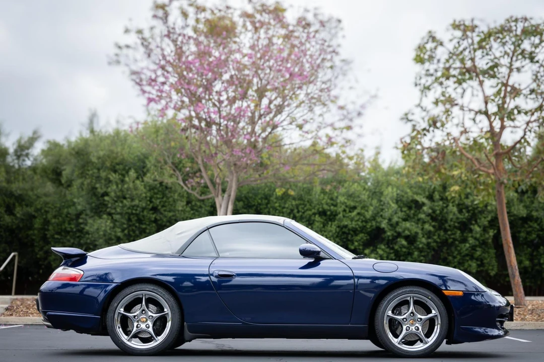 2001 Porsche 996 Carrera - Image 18 of 31