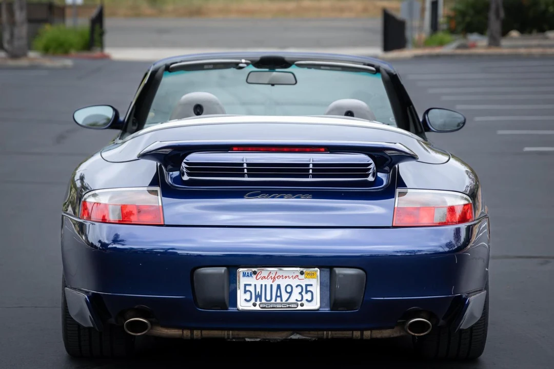 2001 Porsche 996 Carrera - Image 13 of 31