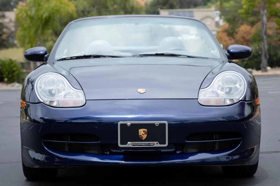 2001 Porsche 996 Carrera - Image 2 of 31
