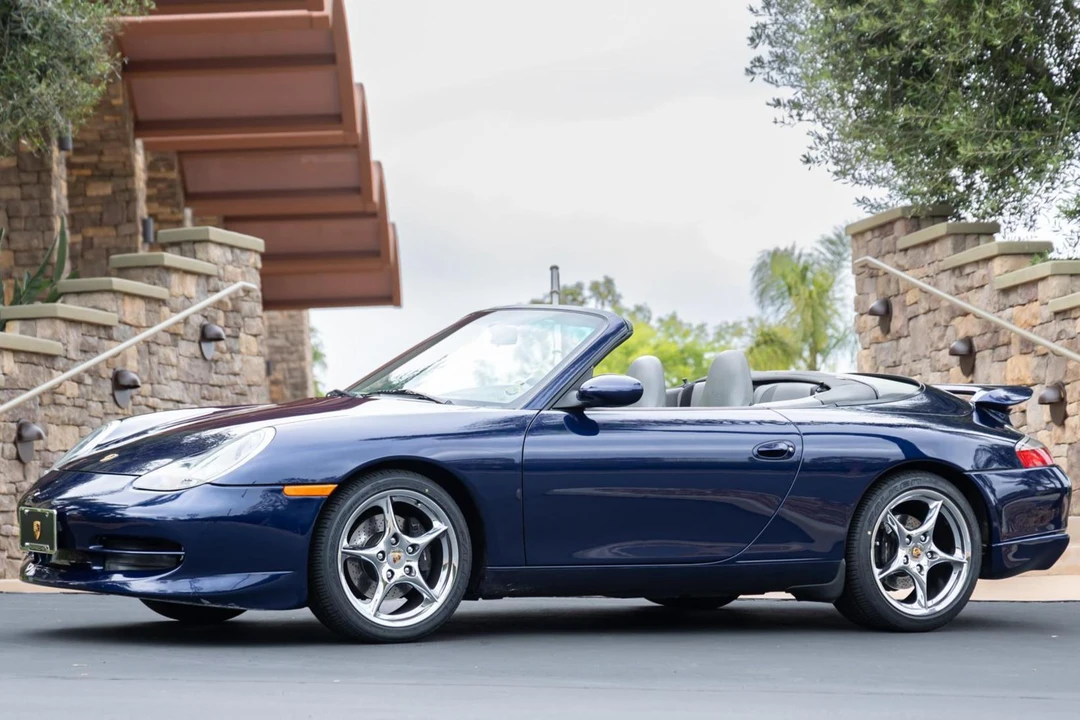 2001 Porsche 996 Carrera - Image 3 of 31