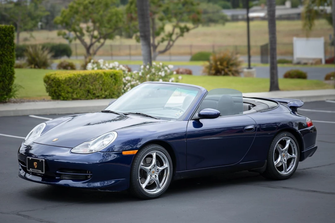 2001 Porsche 996 Carrera - Image 9 of 31