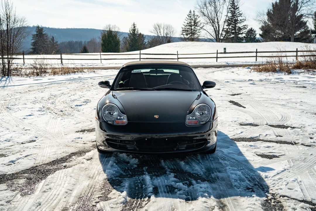2001 Porsche 996 Carrera - Image 2 of 31
