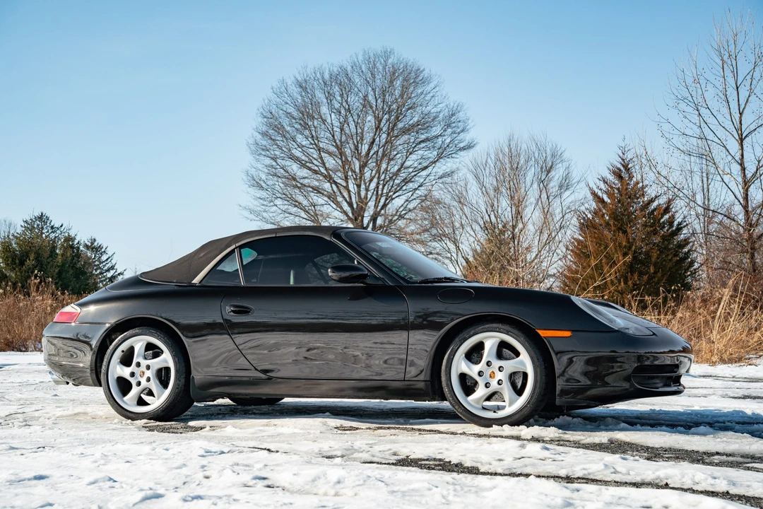 2001 Porsche 996 Carrera - Image 9 of 31