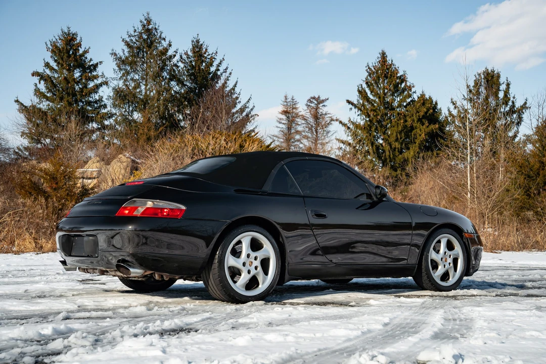 2001 Porsche 996 Carrera - Image 15 of 31