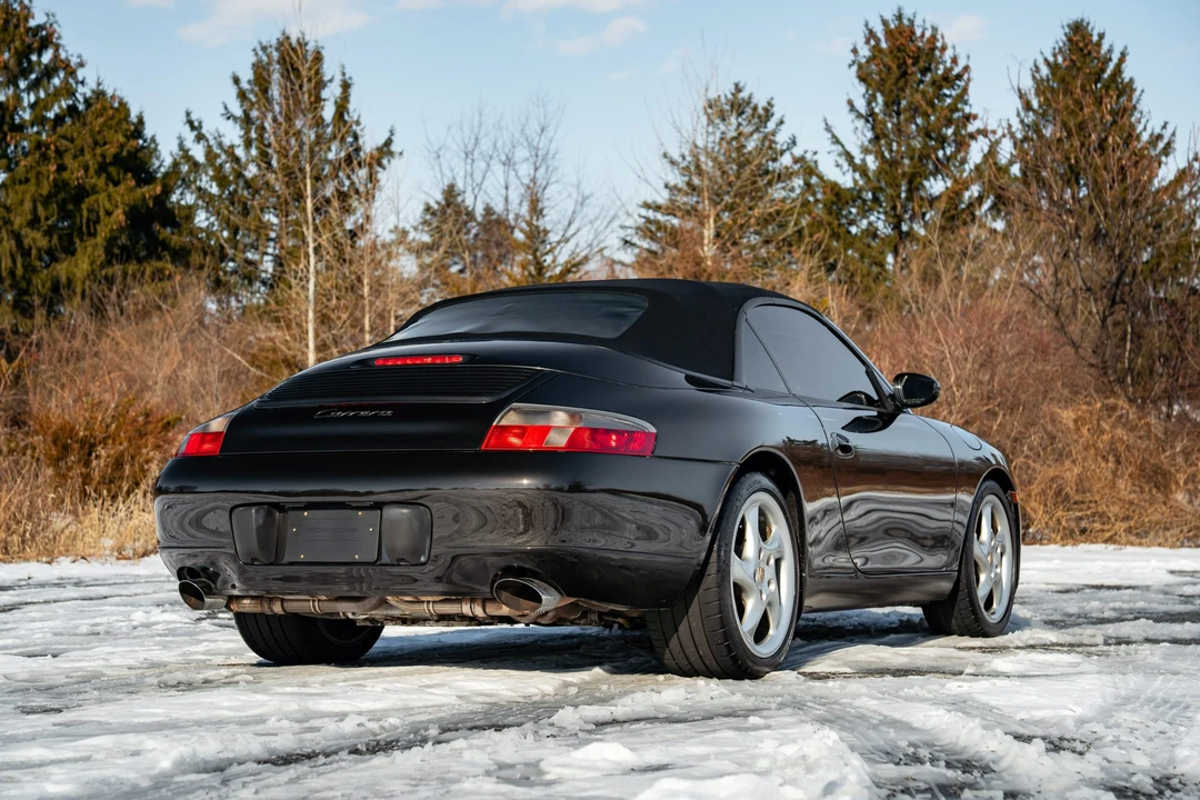 2001 Porsche 996 Carrera - Image 17 of 31