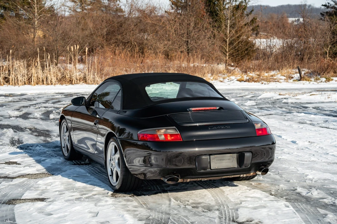 2001 Porsche 996 Carrera - Image 22 of 31