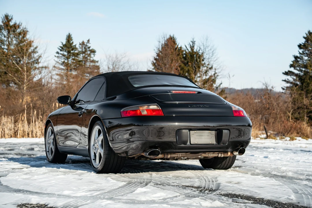 2001 Porsche 996 Carrera - Image 23 of 31