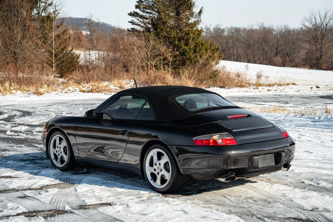 2001 Porsche 996 Carrera - Image 24 of 31