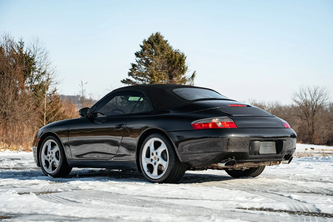 2001 Porsche 996 Carrera - Image 25 of 31