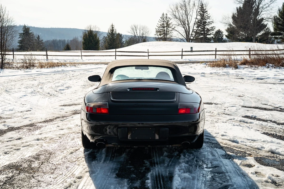 2001 Porsche 996 Carrera - Image 26 of 31