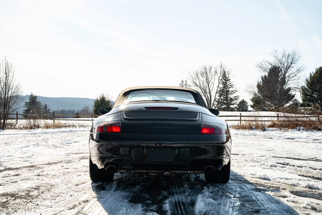 2001 Porsche 996 Carrera - Image 27 of 31