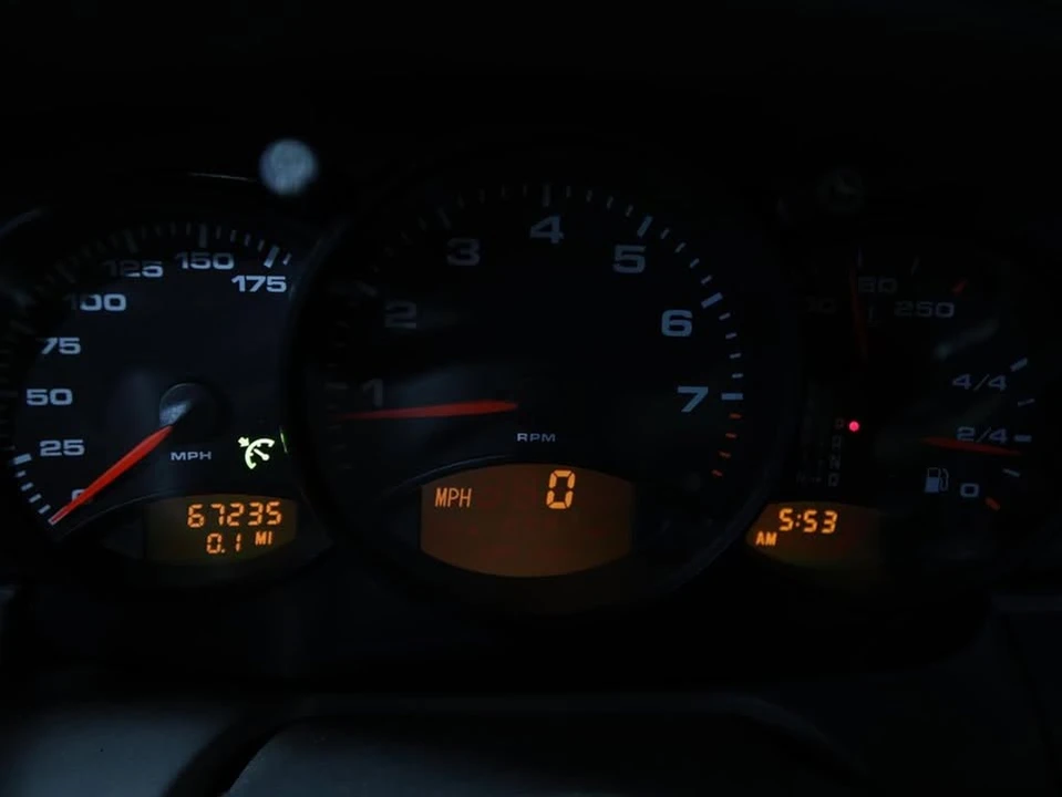 2001 Porsche 996 Carrera - Image 16 of 19