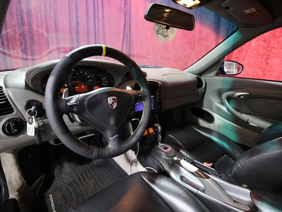 2001 Porsche 996 Carrera - Image 10 of 18
