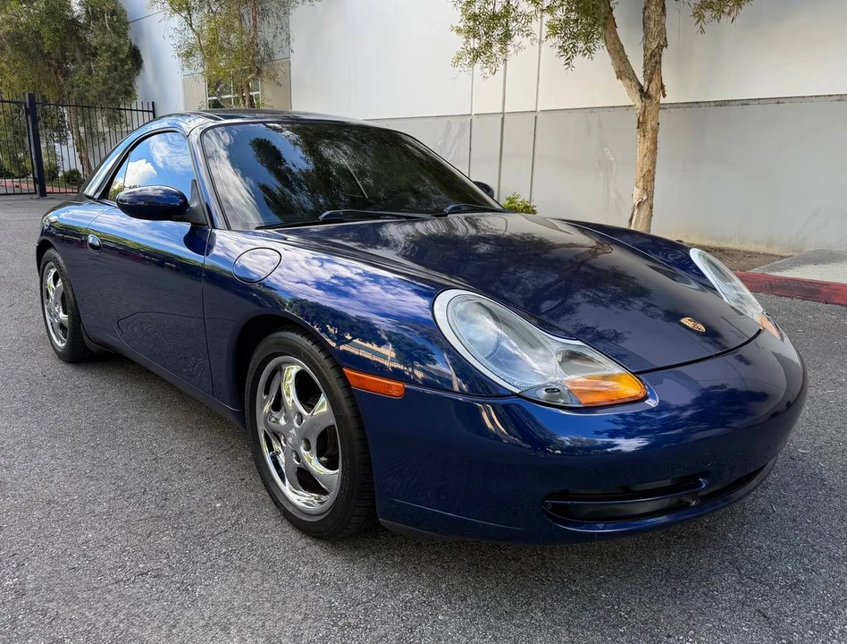 2001 Porsche 996 Carrera - Image 10 of 17