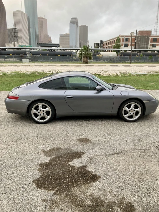 2001 Porsche 996 Carrera - Image 9 of 31