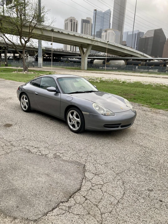 2001 Porsche 996 Carrera - Image 10 of 31