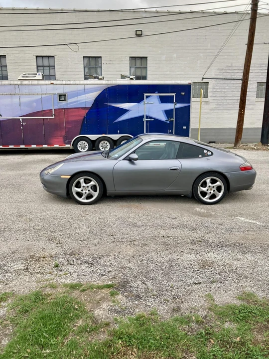 2001 Porsche 996 Carrera - Image 16 of 31