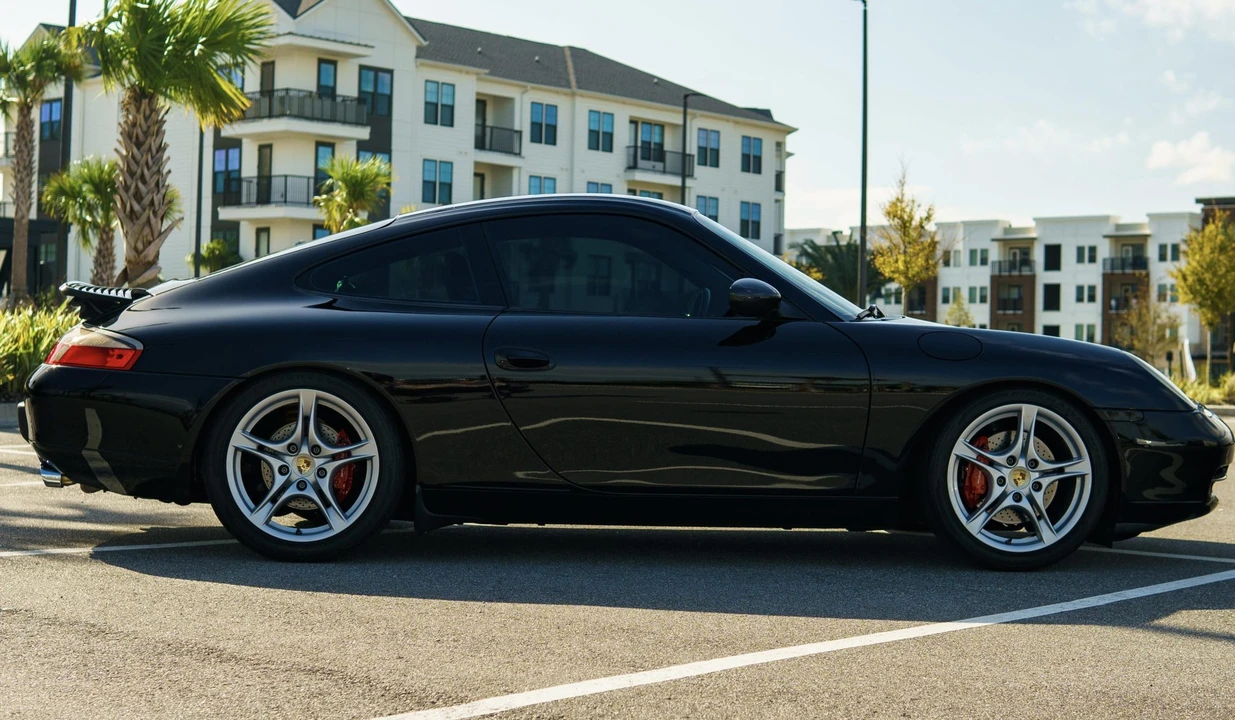 2001 Porsche 996 Carrera - Image 11 of 31