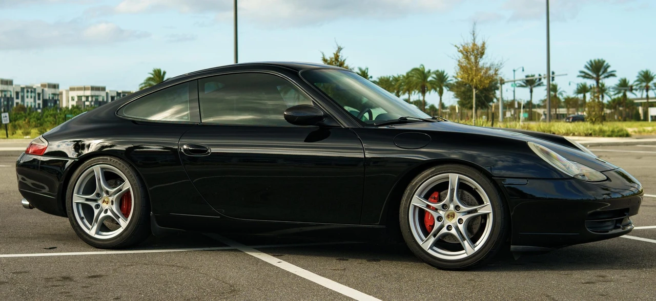 2001 Porsche 996 Carrera - Image 13 of 31