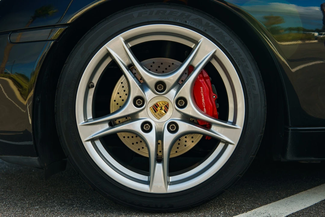 2001 Porsche 996 Carrera - Image 31 of 31