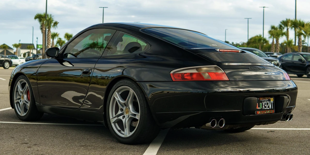 2001 Porsche 996 Carrera - Image 6 of 31