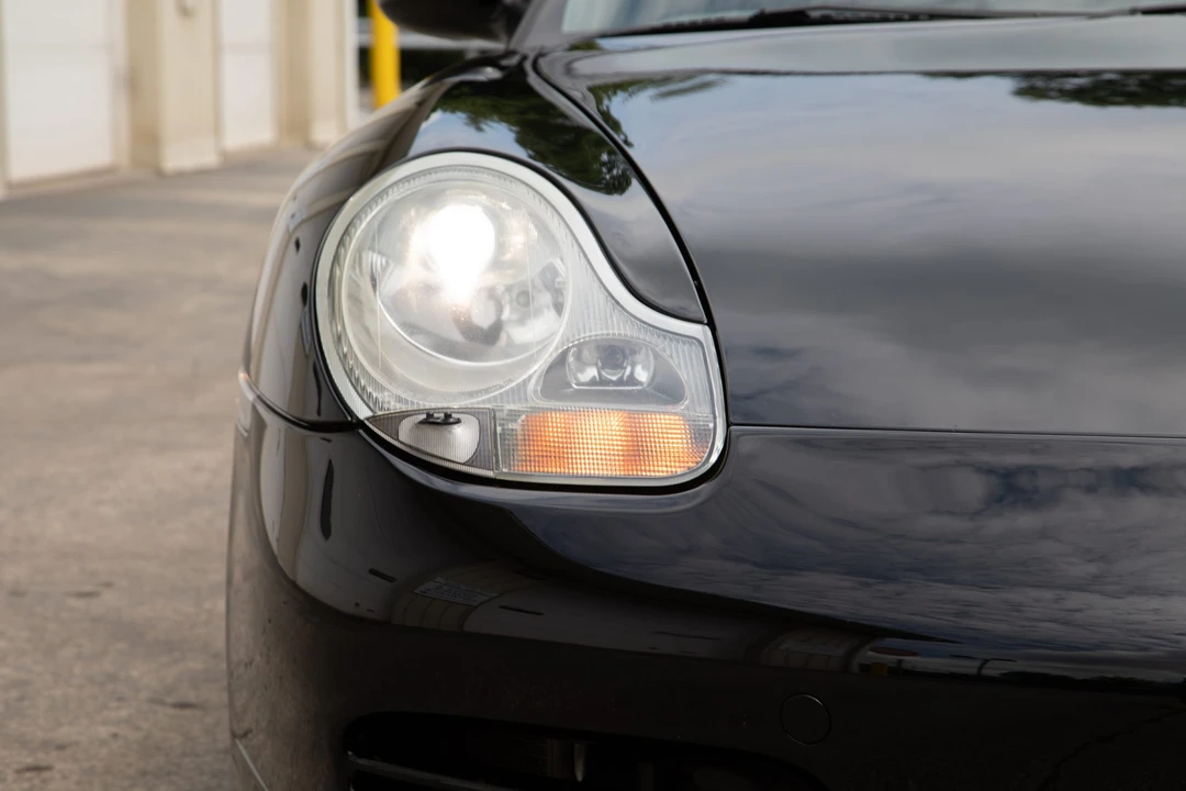 2001 Porsche 996 Carrera - Image 11 of 31