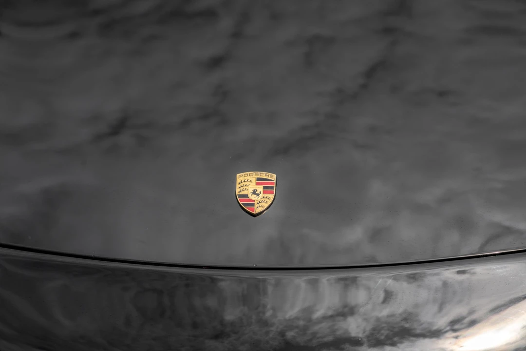 2001 Porsche 996 Carrera - Image 13 of 31
