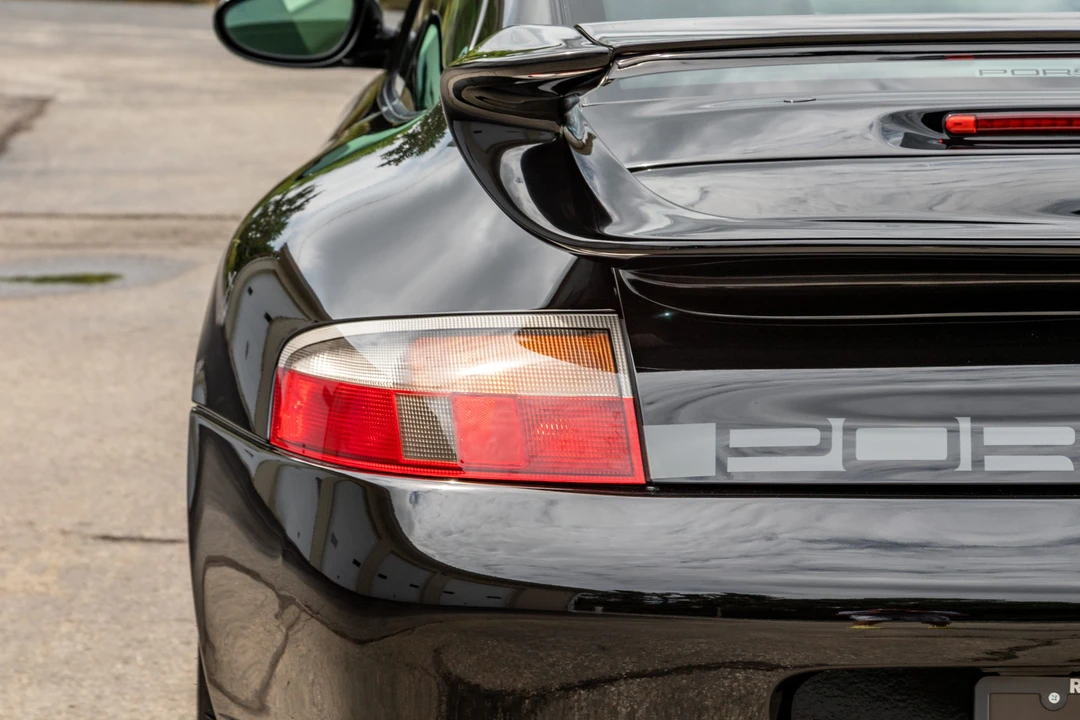 2001 Porsche 996 Carrera - Image 28 of 31