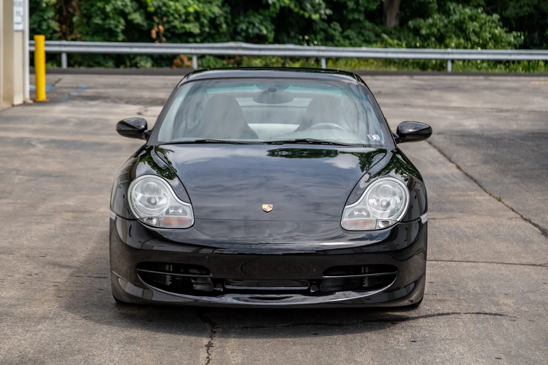 2001 Porsche 996 Carrera - Image 8 of 31