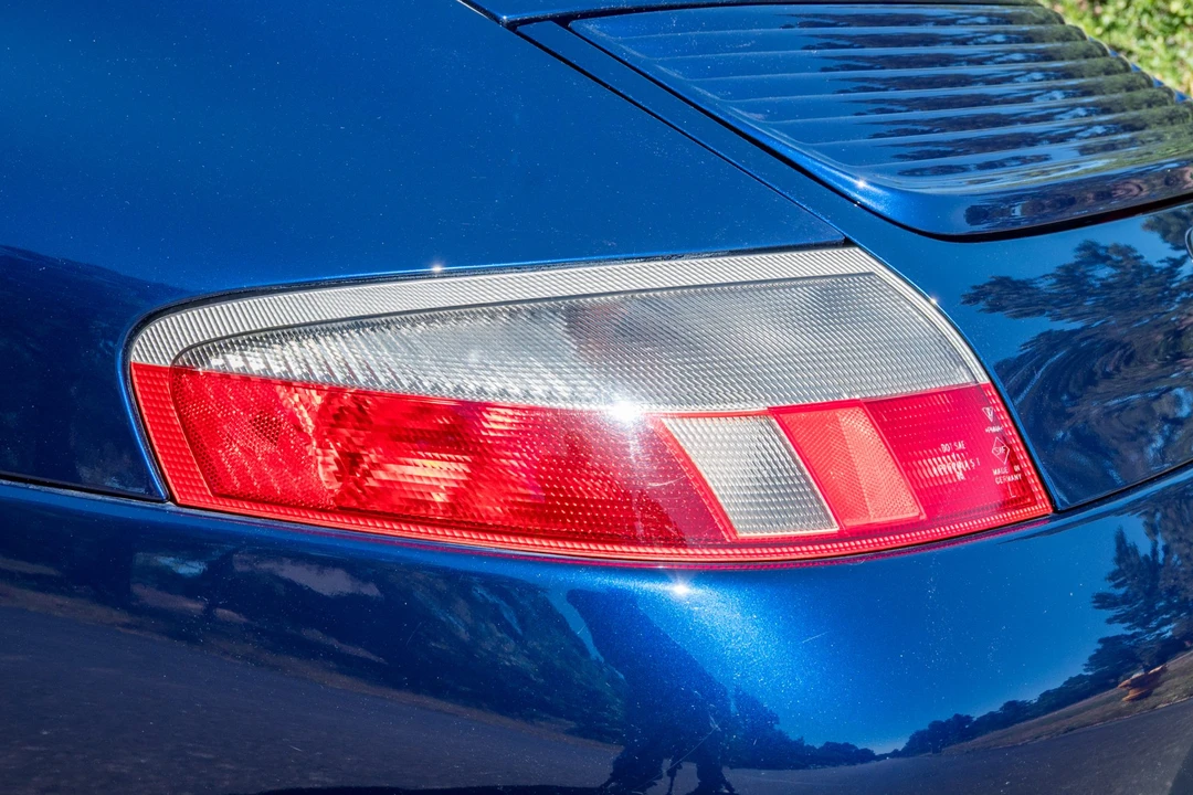 2001 Porsche 996 Carrera - Image 20 of 31
